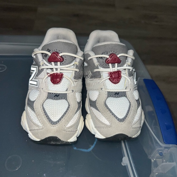 New Balance 9060 TD - Picture 2 of 3